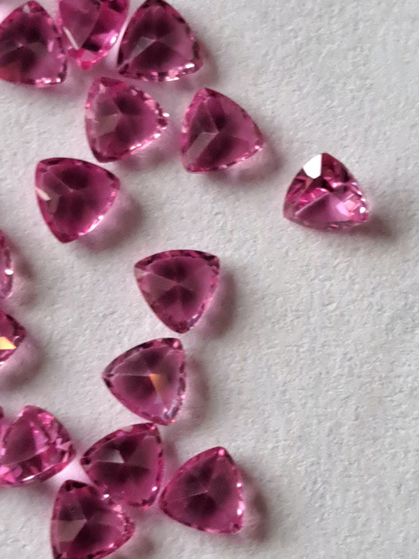 Lab Ruby Med. Pink Trillions(5pc)