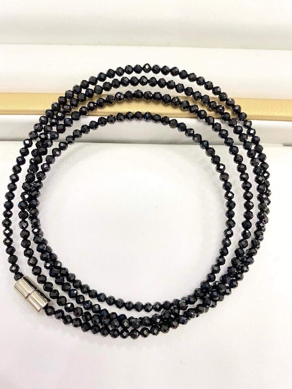 Bracelet, Faceted delicate black Spinel beads, with magnetic clasp, 4 laps