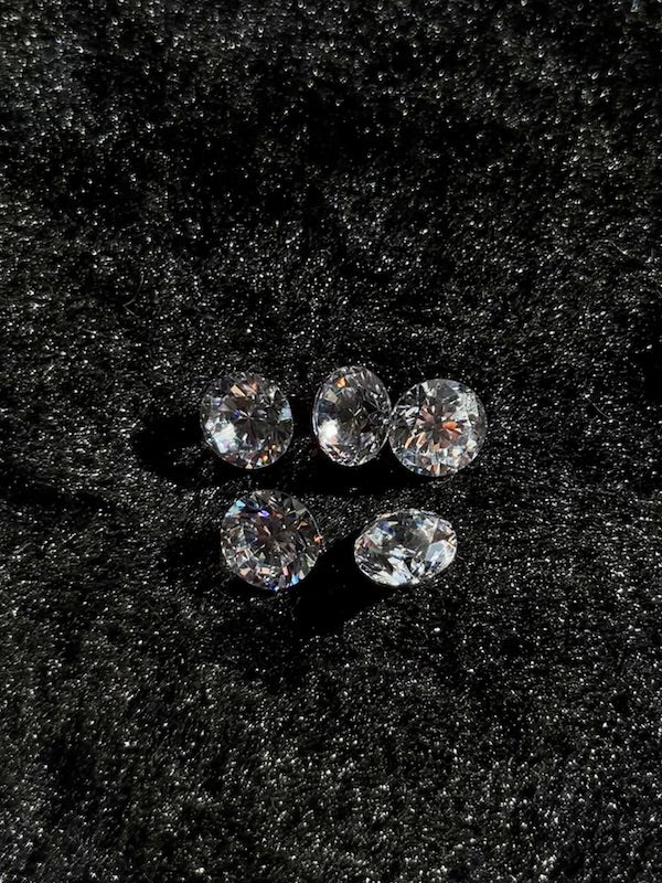 Cubic Zirconia White Round - 2 sizes, 8 Heart & 8 Arrow Cutting