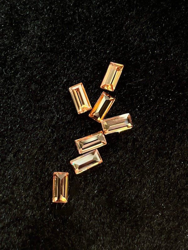 Cubic Zirconia Champagne Baguette 4x8 (5pc)