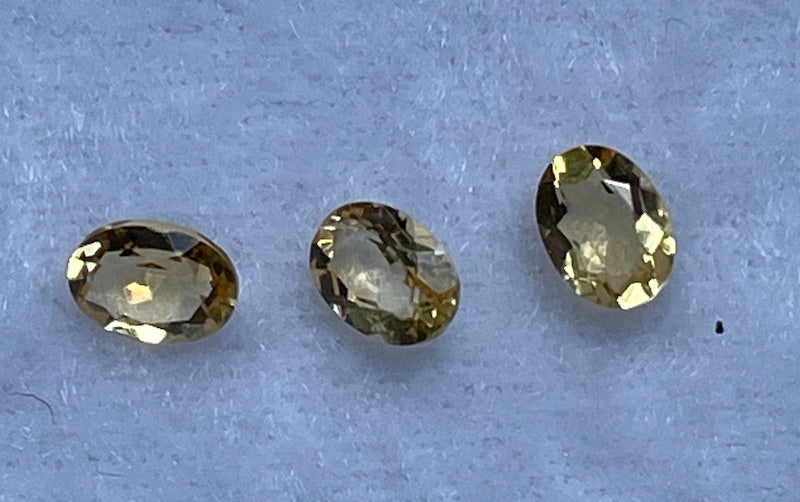 Citrine (Natural), Faceted light,golden yellow, Oval