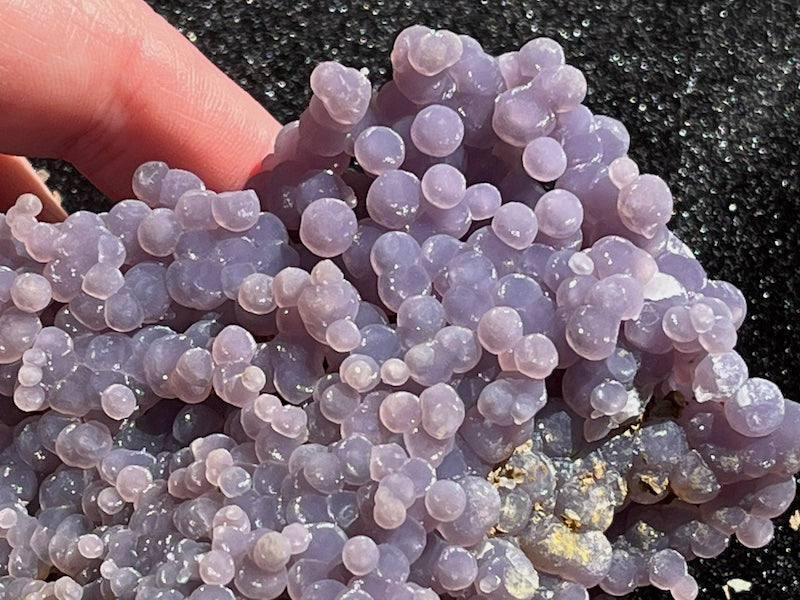 velvety grape agate 172 gram specimen