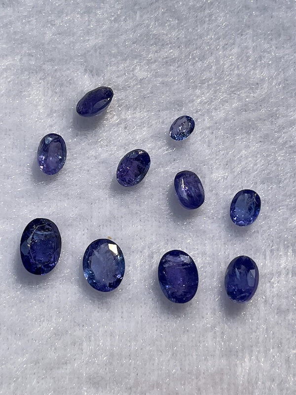 Tanzanite, B+ to A Gem Quality, Oval stones