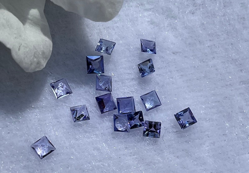 Tanzanite A+ Gem Square 4 mm (1pc)