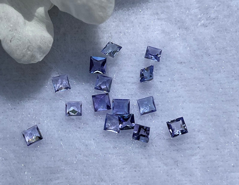 Tanzanite A+ Gem Square 4 mm (1pc)