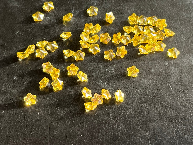 Cubic Zirconia Flower shape, faceted, 5mm, various colours (5pc)