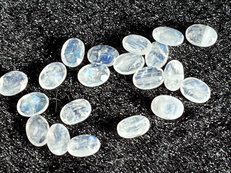 Moonstone, Oval, Faceted, Rainbow5x7mm (1pc)