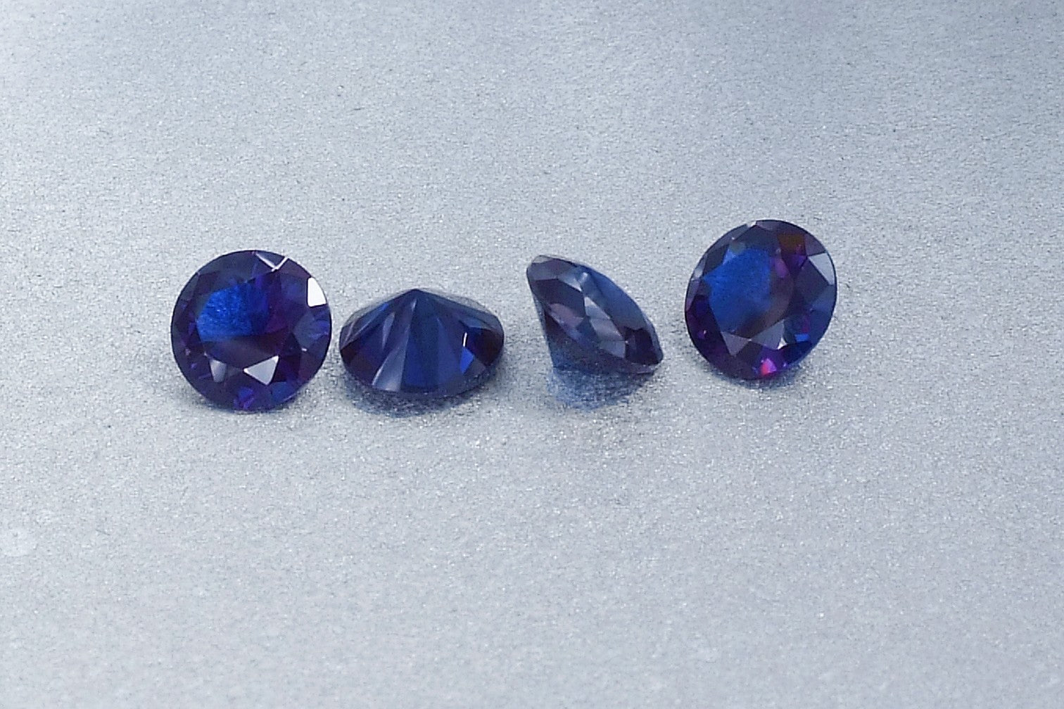 Spinel Dark Blue Lab Created Oval 4x6mm (2pc)