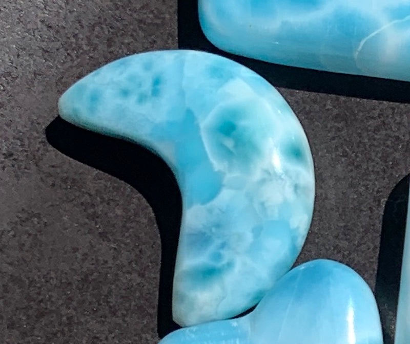 Larimar Cabochon Round Assorted Shapes, ea