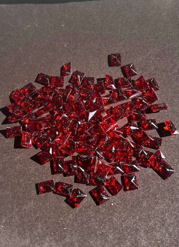 Garnet Red Rectangle Gem 5x7mm (5pc)