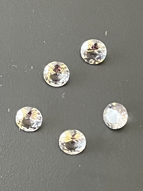 Lab Nano Grey Round 4mm (5pc)