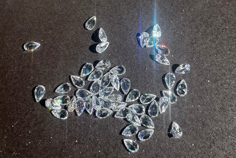 Pear 3x5mm Gemstones. Corundums, CZs and Spinels. 5A quality (5pc)